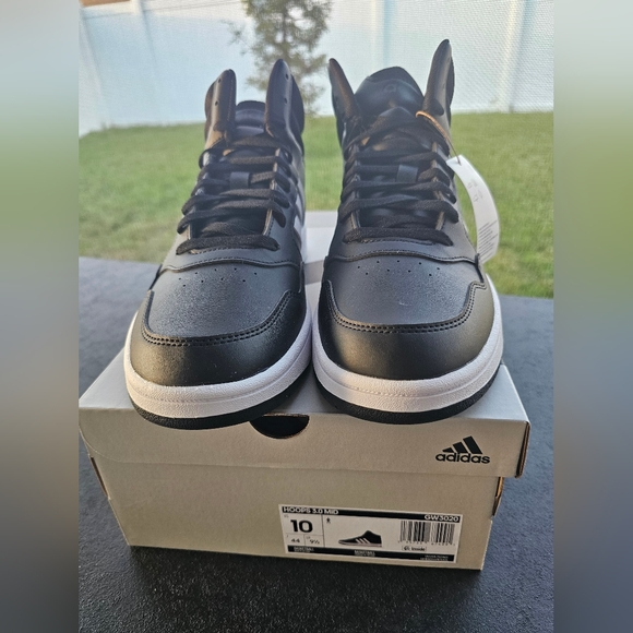 adidas men Hoops 3.0 Mid Classic Vintage Shoes, size 10. Brand new - Picture 3 of 13